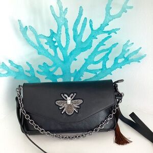 NWT HOUSE OF HARLOW 1960 BLACK LEATHER EMBELLISHED CRYSTAL BEE DECORATION BAG